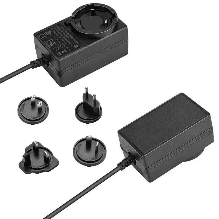 12V 2A dəyişdirilə bilən güc adapteri