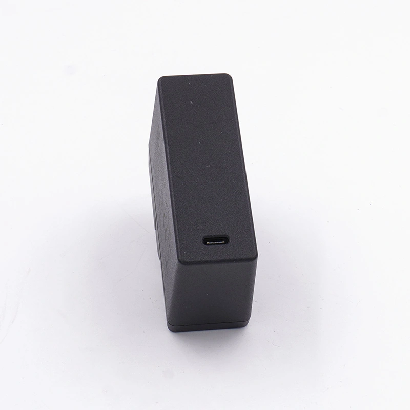 USB C Portları Çıxışı ilə 9V 3A Dəyişdirilə bilən Plug Power Adapter